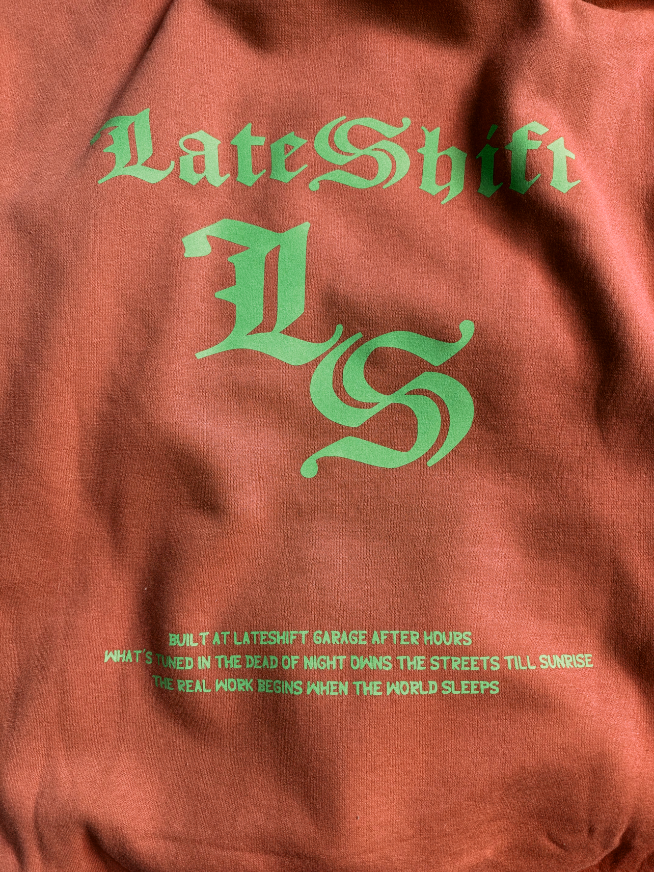 LATESHIFT HOODIE
