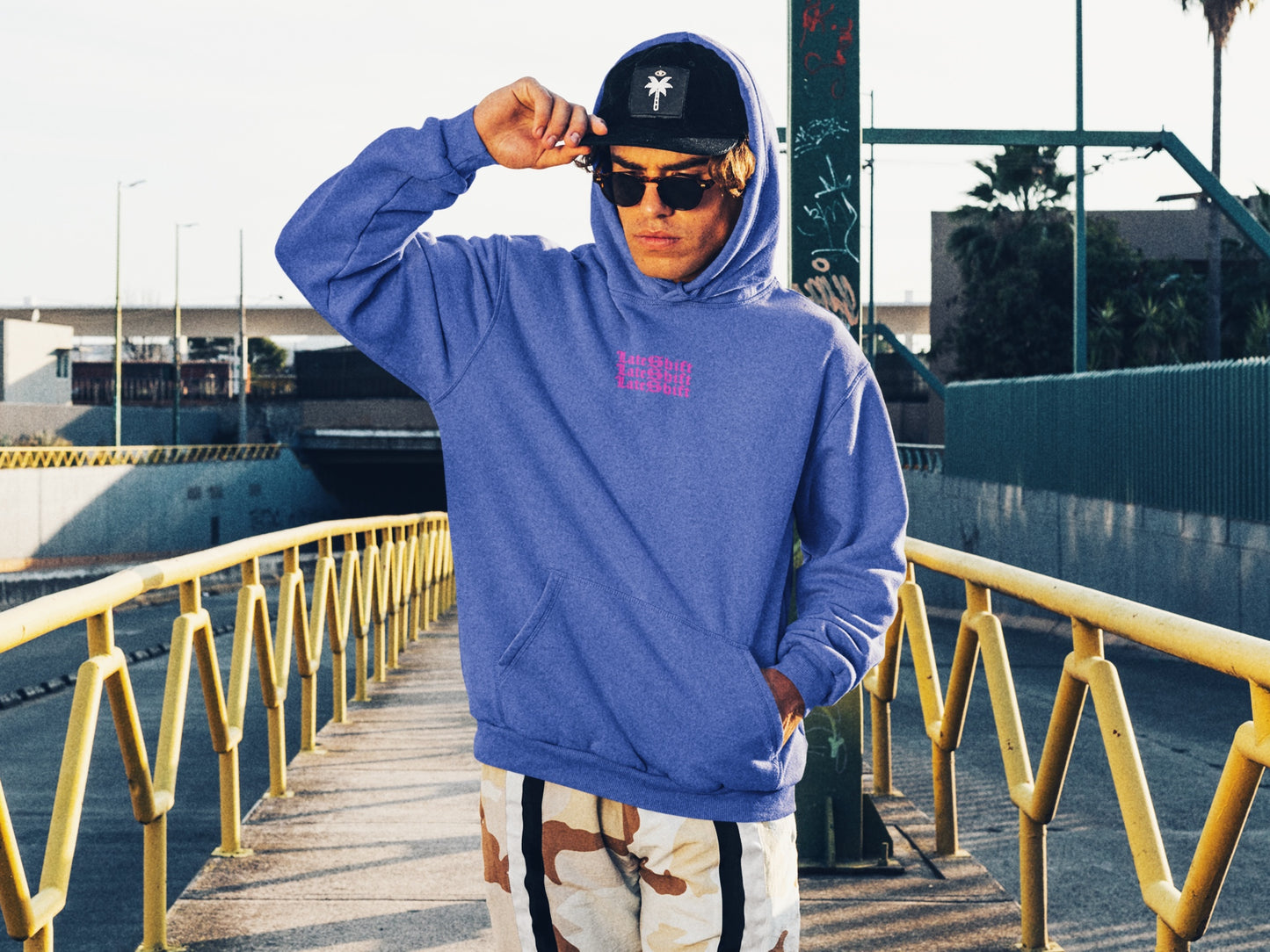 LATESHIFT HOODIE