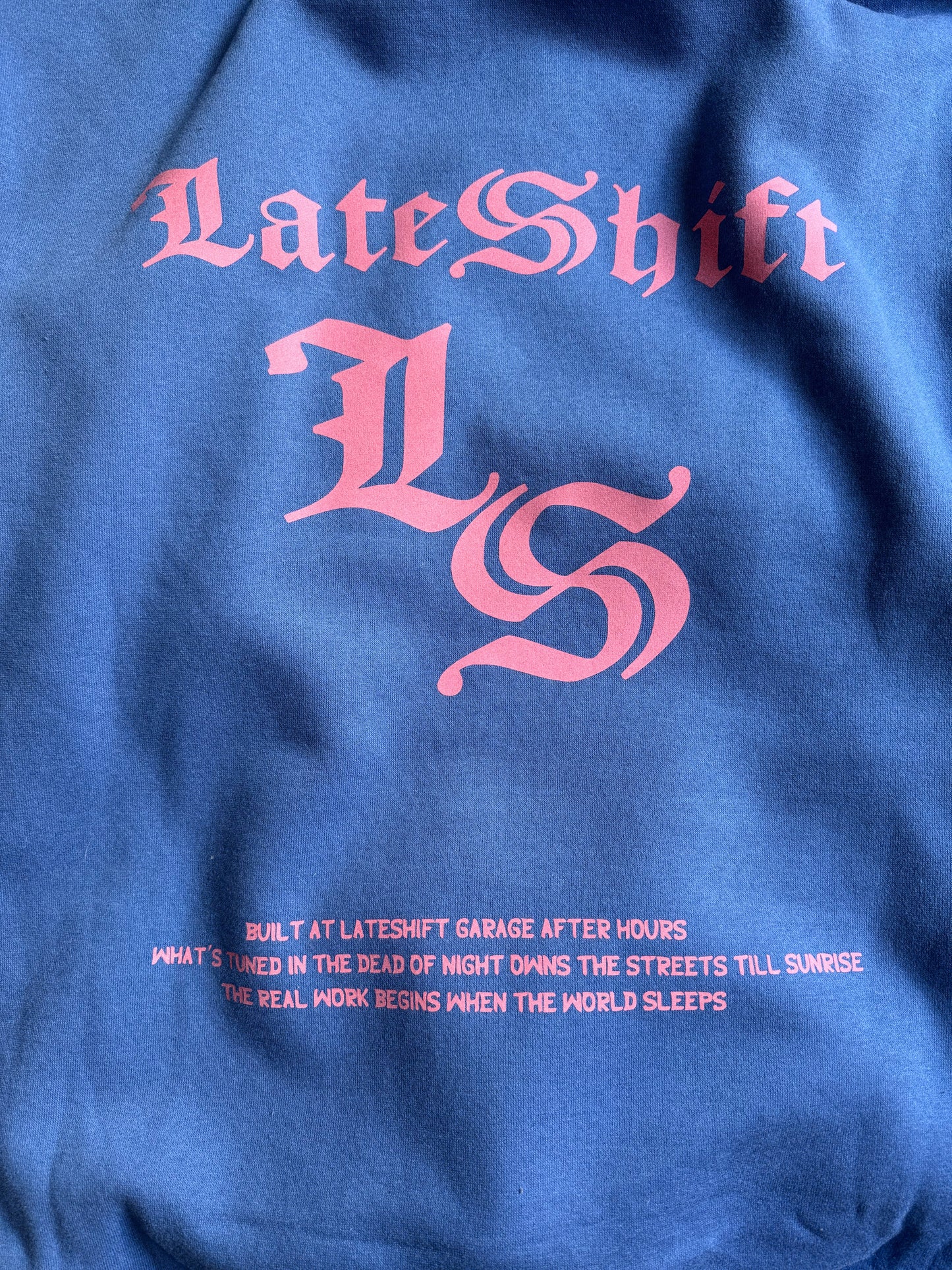LATESHIFT HOODIE
